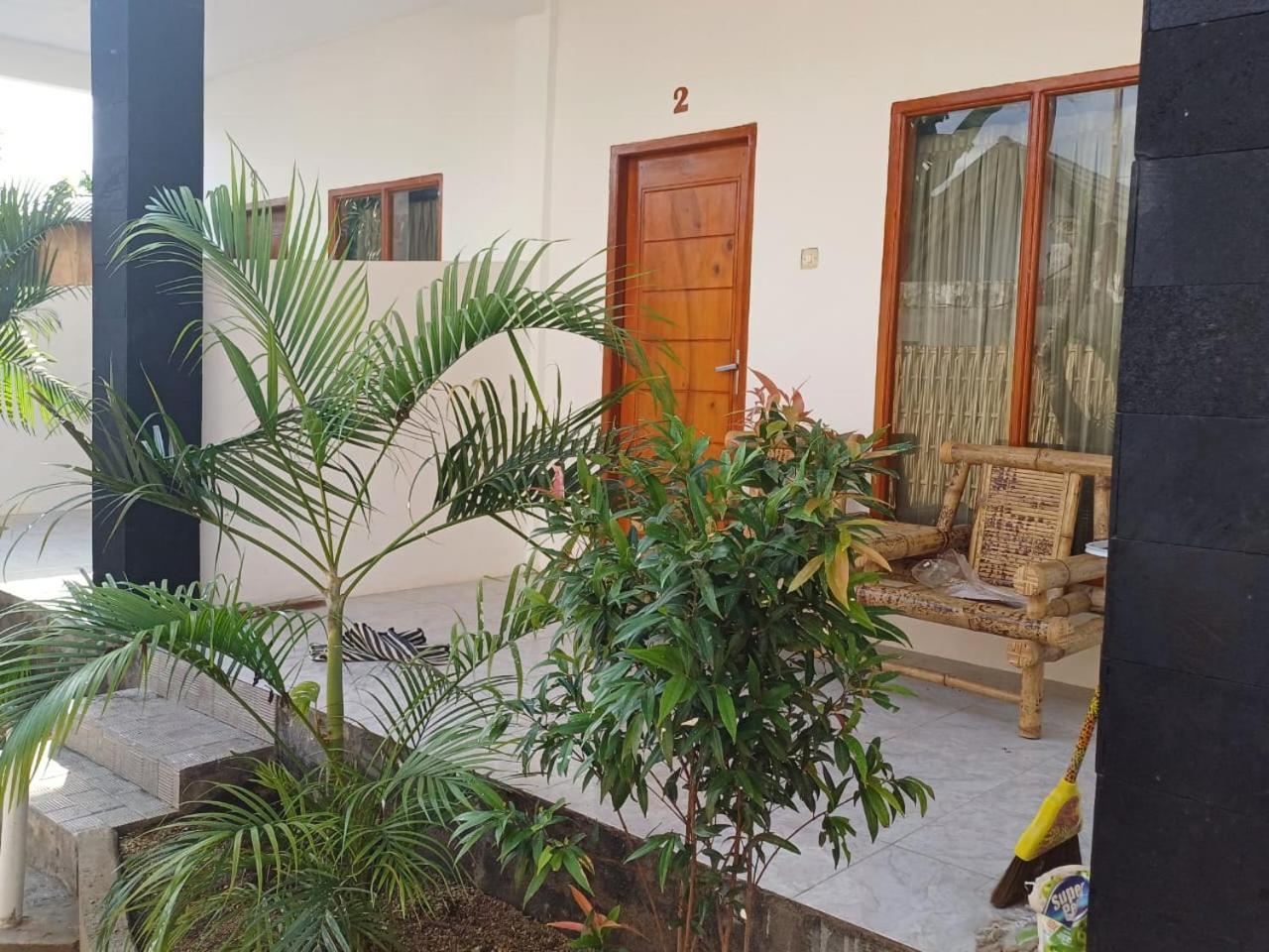 Black Sweet Homestay Dua غيلي آير المظهر الخارجي الصورة